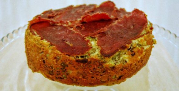 pastirmali-hellimli-tuzlu-kek