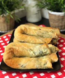 Ispanaklı çıtır börek